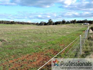 Farm Sold - WA - Wandering - 6308 - Wandering Lifestyle Block!  (Image 2)