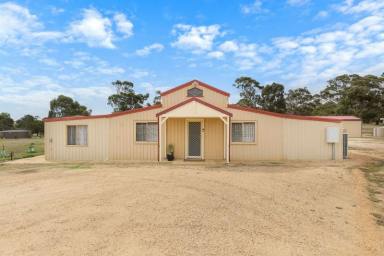 Farm Sold - SA - Sandy Creek - 5350 - LIFESTYLE PROPERTY WITH  4BR HOME ON 2.5 ACRES - BAROSSA VALLEY REGION  (Image 2)
