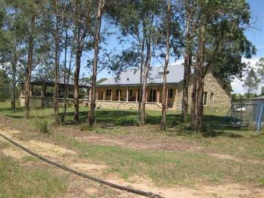 Farm Sold - NSW - Grose Wold - 2753 - LOVELY 25 ACRE PROPERTY WITH SANDSTONE RESIDENCE - LARGE DAM - GREAT HORSE PROPERTY  (Image 2)