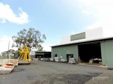 Farm For Sale - QLD - Dalby - 4405 - UNIQUE COMMERCIAL PROPERTY - DIRECT FRONTAGE TO WARREGO HIGHWAY - JOINS BUNNINGS DALBY!  (Image 2)