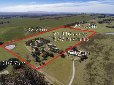 Farm For Sale - VIC - Yuroke - 3063 - Enjoy A Country Lifestyle on 21 Acres  (Image 2)