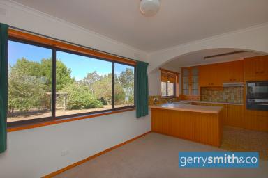Farm Sold - VIC - Horsham - 3400 - DOOEN - FAMILY HOME / INDUSTRIAL SHED  (Image 2)