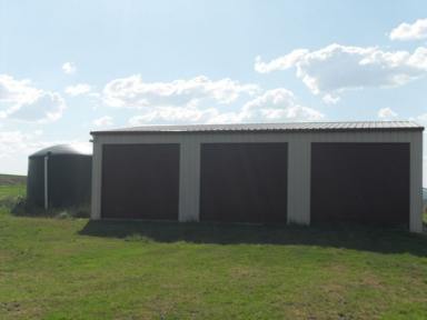 Farm Sold - QLD - Freestone - 4370 - LARGE TIMBER FARMHOUSE WITH VIEWS TO GREAT DIVIDE  (Image 2)