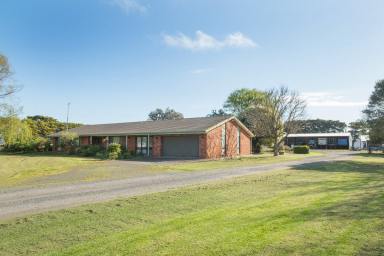 Farm Sold - VIC - Nirranda South - 3268 - A Quality Property In A Quality Location  (Image 2)