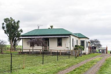 Farm Sold - TAS - Hagley - 7292 - THE VERY OLD AND THE VERY NEW  (Image 2)
