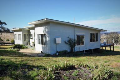 Farm Sold - NSW - Shannon Vale - 2370 - Private Oasis  (Image 2)