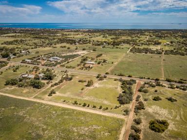Farm Sold - WA - Waggrakine - 6530 - NOW SELLING 6 ACRES OCEAN VIEWS - THE DREAM  (Image 2)