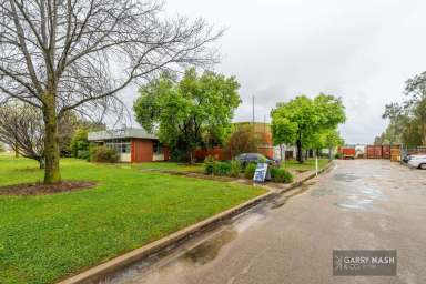 Farm Sold - VIC - Wangaratta - 3677 - FIRST TIME OFFERED SINCE 1974  (Image 2)