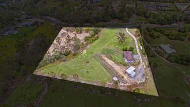 Farm Sold - QLD - Speewah - 4881 - Modern Home on 2.11 ha with Shed / Workshop !   (Image 2)