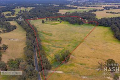 Farm Sold - VIC - Oxley Flats - 3678 - QUALITY GRAZING - 28Ha (69 Ac)  (Image 2)