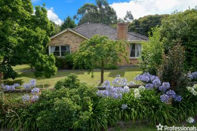 Farm Sold - VIC - Gladysdale - 3797 - COUNTRY LIVING ON ALMOST 5 ACRES  (Image 2)
