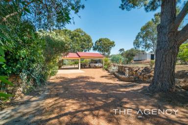 Farm Sold - WA - Bakers Hill - 6562 - An Unmissable Lifestyle Opportunity  (Image 2)