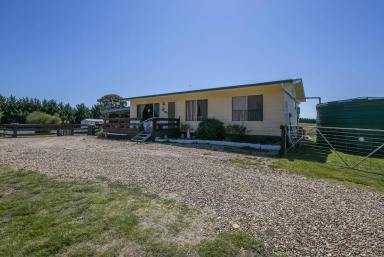Farm Sold - NSW - Crookwell - 2583 - PERFECT COTTAGE  (Image 2)