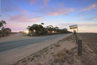 Farm Sold - VIC - Swan Hill - 3585 - SUNSET ESTATE  (Image 2)