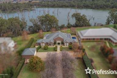 Farm Sold - NSW - Gol Gol - 2738 - Panoramic River Views  (Image 2)