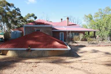 Farm Sold - WA - Wagin - 6315 - CHARACTER HOME  (Image 2)