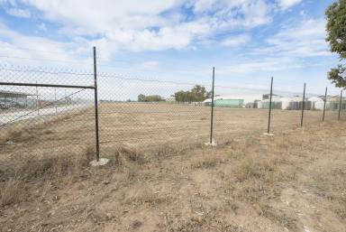 Farm Sold - VIC - Swan Hill - 3585 - Design and develop  (Image 2)