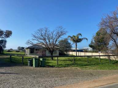 Farm Sold - VIC - Ballendella - 3561 - Renovaters Delight  (Image 2)