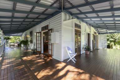 Farm Sold - QLD - Cooroibah - 4565 - Queenslander With Style  (Image 2)