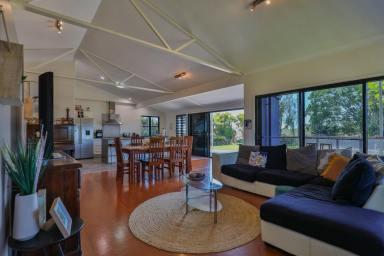 Farm Sold - QLD - Kalkie - 4670 - ARCHITECTURE & AGRICULTURE IN CLOSE PROXIMITY TO THE CITY AND THE COAST!  (Image 2)