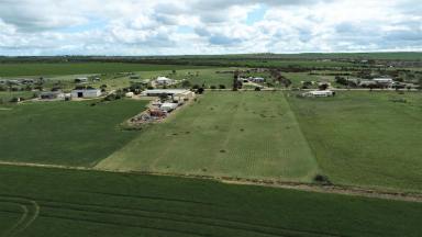 Farm Sold - SA - Price - 5570 - Coastal Lifestyle with Space   UNDER CONTRACT  (Image 2)