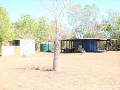 Farm Sold - NT - Dundee Beach - 0840 - Family and fishing friendly weekender  (Image 2)