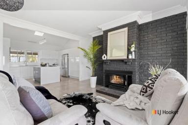 Farm Sold - NSW - Surf Beach - 2536 - STUNNING HOME WITH OCEAN VIEWS & APPROVED SECOND RESIDENCE ON 8327sqm  (Image 2)