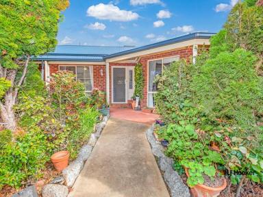 Farm Sold - VIC - Echuca - 3564 - A Gorgeous Lifestyle Property Oozing with Charm  (Image 2)