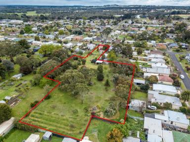 Farm Sold - VIC - Hamilton - 3300 - Rare opportunity within the town boundary  (Image 2)