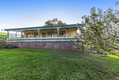 Farm Sold - WA - Bridgetown - 6255 - COUNTRY HOME ON A SPECIAL PARCEL OF LAND!  (Image 2)