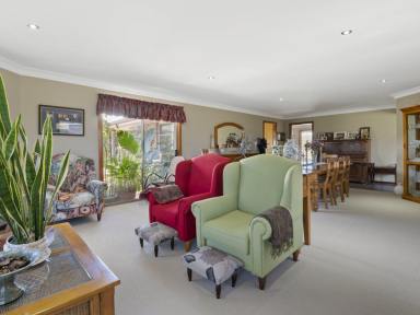 Farm Sold - QLD - Warwick - 4370 - OUTSTANDING PROPERTY, LIFESTYLE,  BIRD LOVER ALERT  (Image 2)