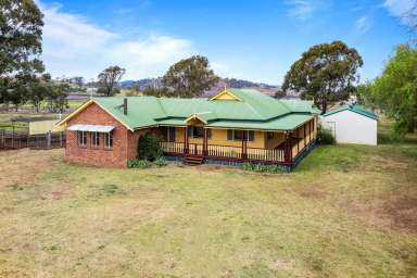 Farm Sold - QLD - Cambooya - 4358 - IDEALLY LOCATED HORSE FACILITY READY TO GO  (Image 2)