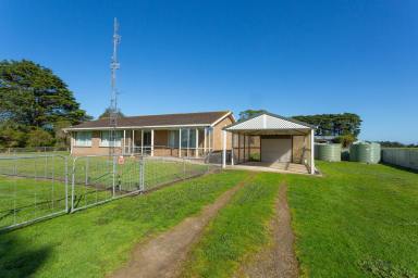 Farm Sold - VIC - Naringal - 3277 - AFFORDABLE FAMILY HOME ON 3 ACRES  (Image 2)