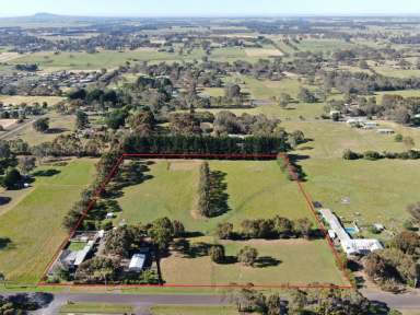 Farm Sold - VIC - Hamilton - 3300 - Ripper small acreage lifestyle property in Hamilton  (Image 2)