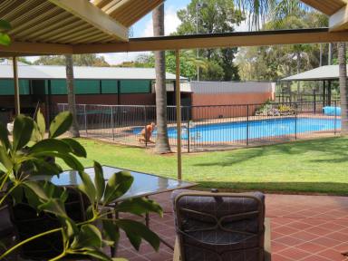 Farm Sold - NSW - Gundagai - 2722 - Family home, perfect for entertaining  (Image 2)