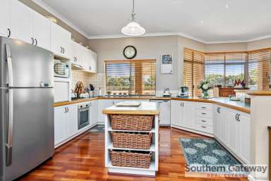 Farm Sold - WA - Mardella - 6125 - STYLE AND SPACE!!!  (Image 2)