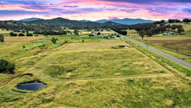 Farm For Sale - NSW - Wallabadah - 2343 - 2.5 ACRES, MOUNTAIN VIEWS & COUNTRY LIFESTYLE  (Image 2)