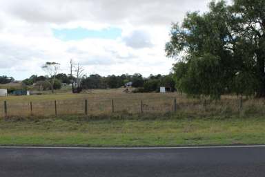 Farm Sold - VIC - Macarthur - 3286 - Hobby Farm Block  (Image 2)