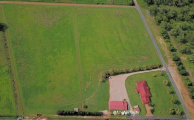Farm For Sale - QLD - Mareeba - 4880 - A REAL LIFE STYLE CHANGE WITH PERFECTION  (Image 2)