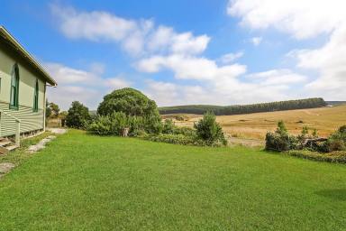Farm For Sale - VIC - Port Campbell - 3269 - Idyllic country / beach retreat  (Image 2)
