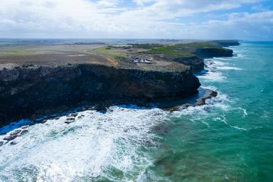 Farm Sold - VIC - Allansford - 3277 - OUTSTANDING & ABSOLUTE OCEAN FRONTAGE  (Image 2)
