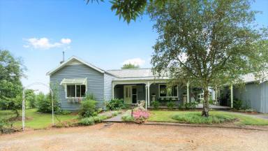 Farm For Sale - VIC - Stratford - 3862 - CHARACTER HOME + 20 ACRES  (Image 2)