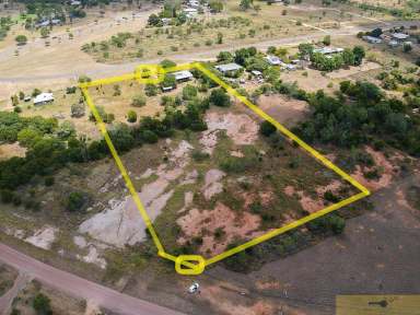 Farm Sold - QLD - Toll - 4820 - SOLID 4 BEDROOM, 2 BATHROOM, 2 KITCHEN HOME WITH SEPARATE LIVING QUARTERS ON 5 ACRES CLOSE TO TOWN  (Image 2)