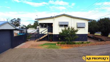 Farm Sold - NSW - Narrabri - 2390 - HOME ON 3 ACRES IN TOWN WITH A POOL AND VIEWS TO THE MOUNTAINS  (Image 2)