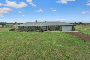 Farm Sold - VIC - Terang - 3264 - Don't wait in the cue to build! Move in today!  (Image 2)