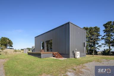 Farm Sold - VIC - Foster North - 3960 - Magnificent views, ultra modern modular home  (Image 2)