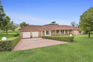 Farm Sold - NSW - Gerroa - 2534 - 'Aysgarth Farm'  (Image 2)