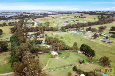 Farm Sold - VIC - Nicholson - 3882 - Nicholson 2.2 Acres with Large Shed -Power Water Septic Connected  (Image 2)