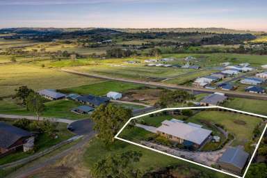 Farm Sold - QLD - Cotswold Hills - 4350 - Immaculately Finished, Spectacular Outlook!  (Image 2)