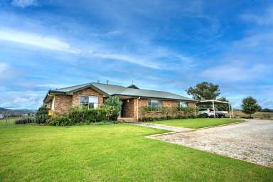 Farm Sold - NSW - Tamworth - 2340 - Blue Ribbon Rural Lifestyle  (Image 2)